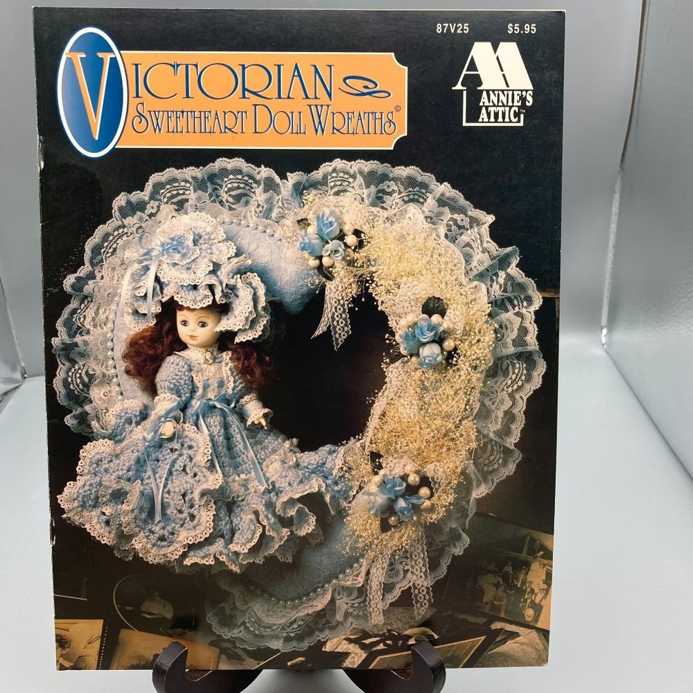 Vintage Thread Crochet Patterns, Fashion Doll Victorian Sweetheart Wreaths 1993